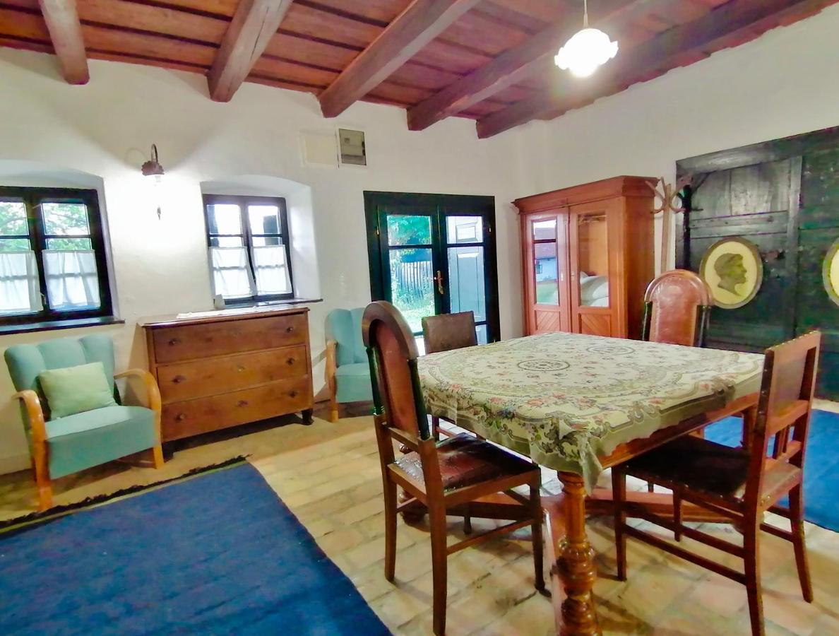 Lelle Vineyard Cottages Balatonlelle Eksteriør billede